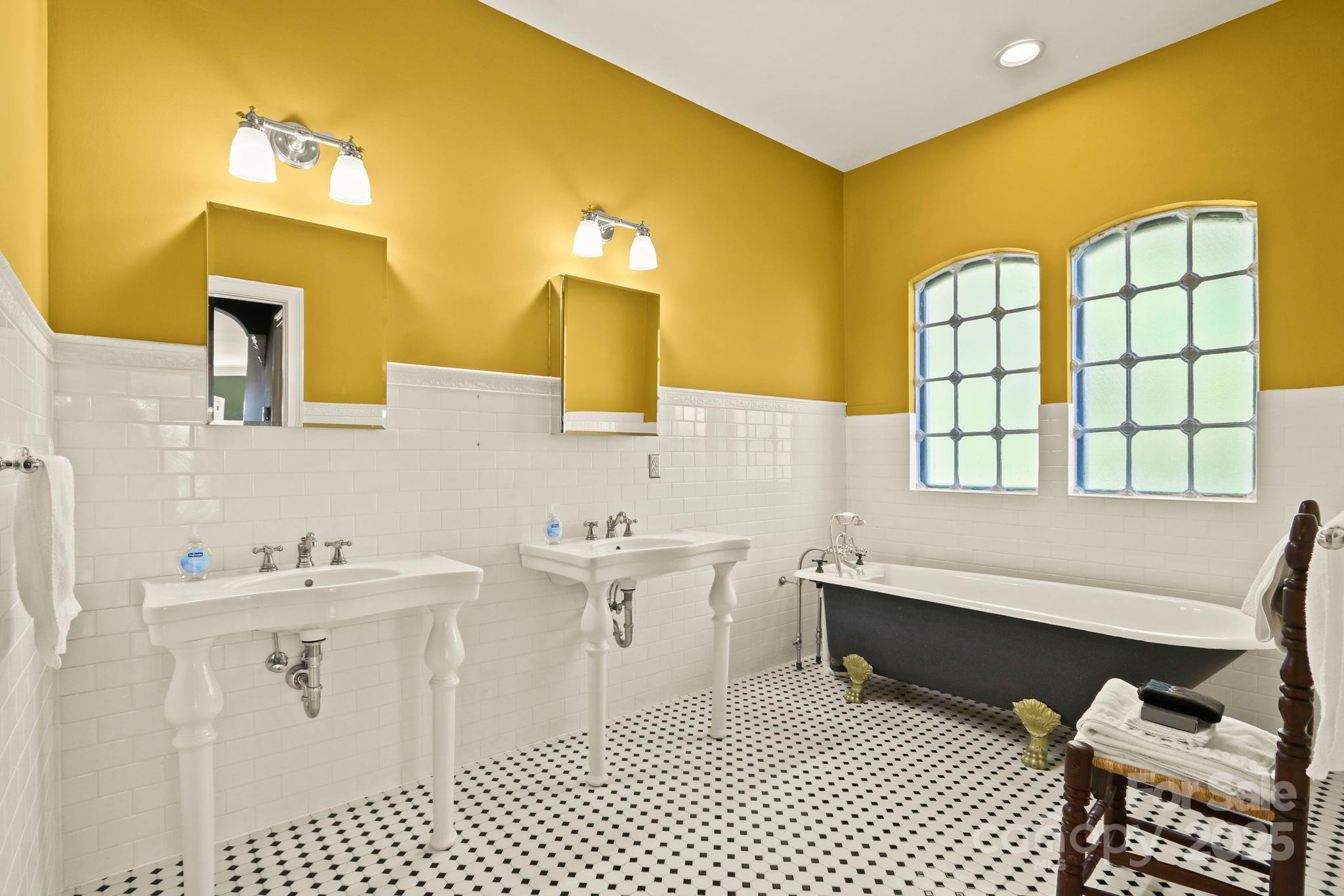 5742 Nc Highway 194 S Banner Elk NC 28604