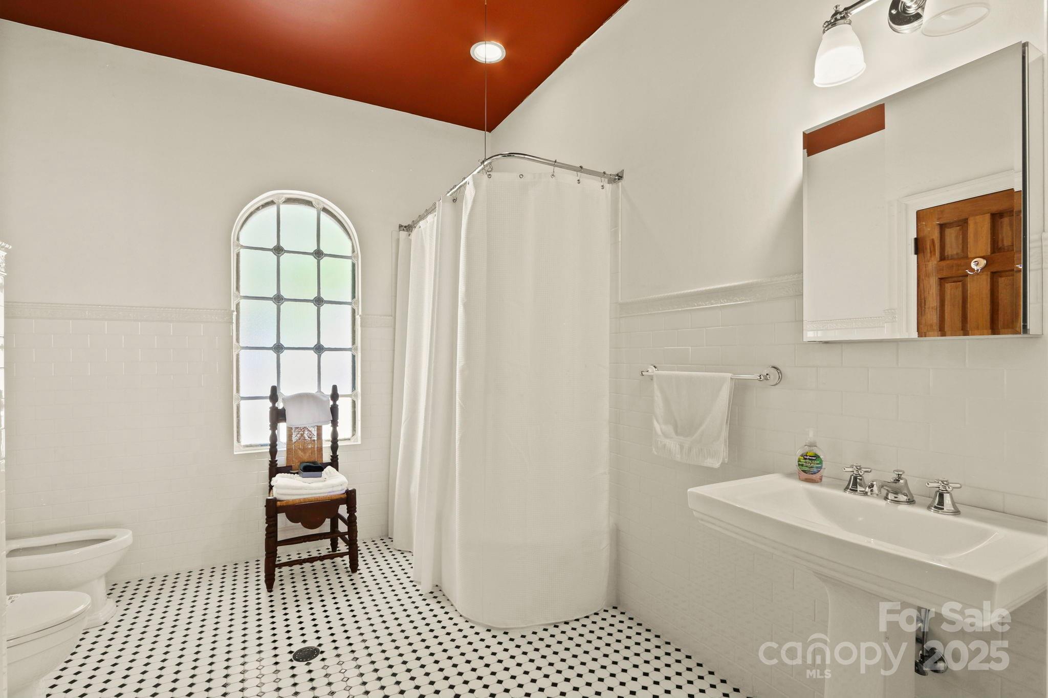 5742 Nc Highway 194 S Banner Elk NC 28604