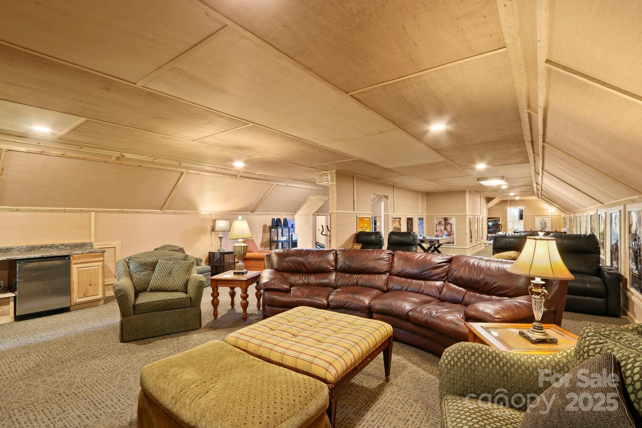 5742 Nc Highway 194 S Banner Elk NC 28604