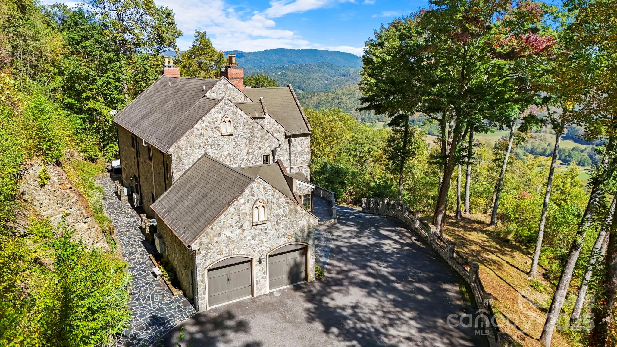 5742 Nc Highway 194 S Banner Elk NC 28604