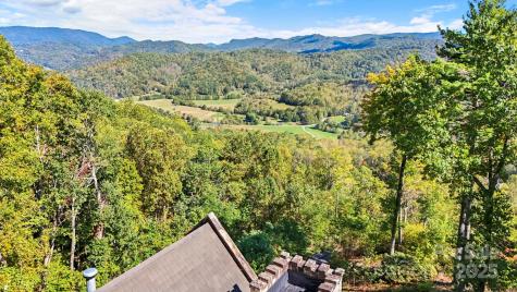 5742 Nc Highway 194 S Banner Elk NC 28604