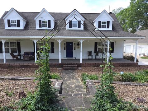 729 Sternbridge Drive Concord NC 28025