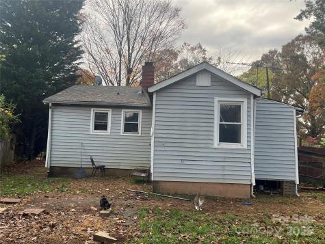 4 La Rue Street Asheville NC 28806