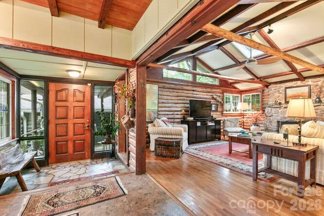 20 Deva Glen Road Asheville NC 28804