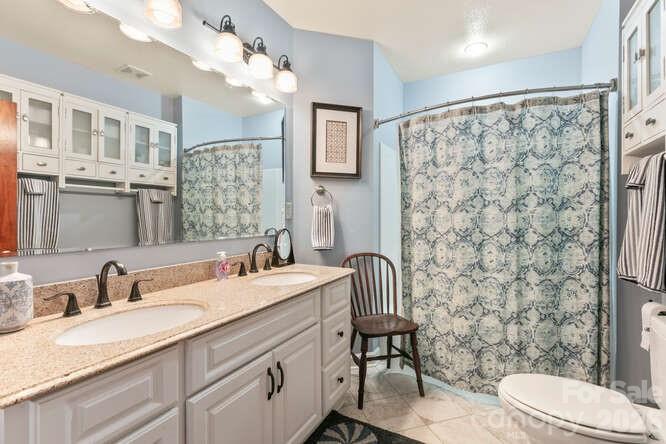 20 Deva Glen Road Asheville NC 28804