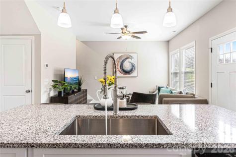 22 Daniel Road Asheville NC 28806