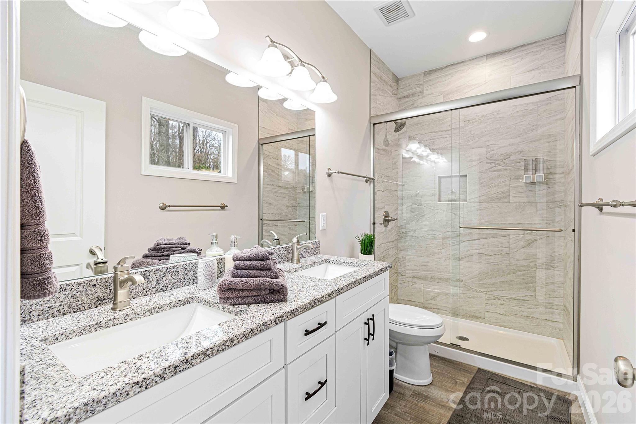 22 Daniel Road Asheville NC 28806