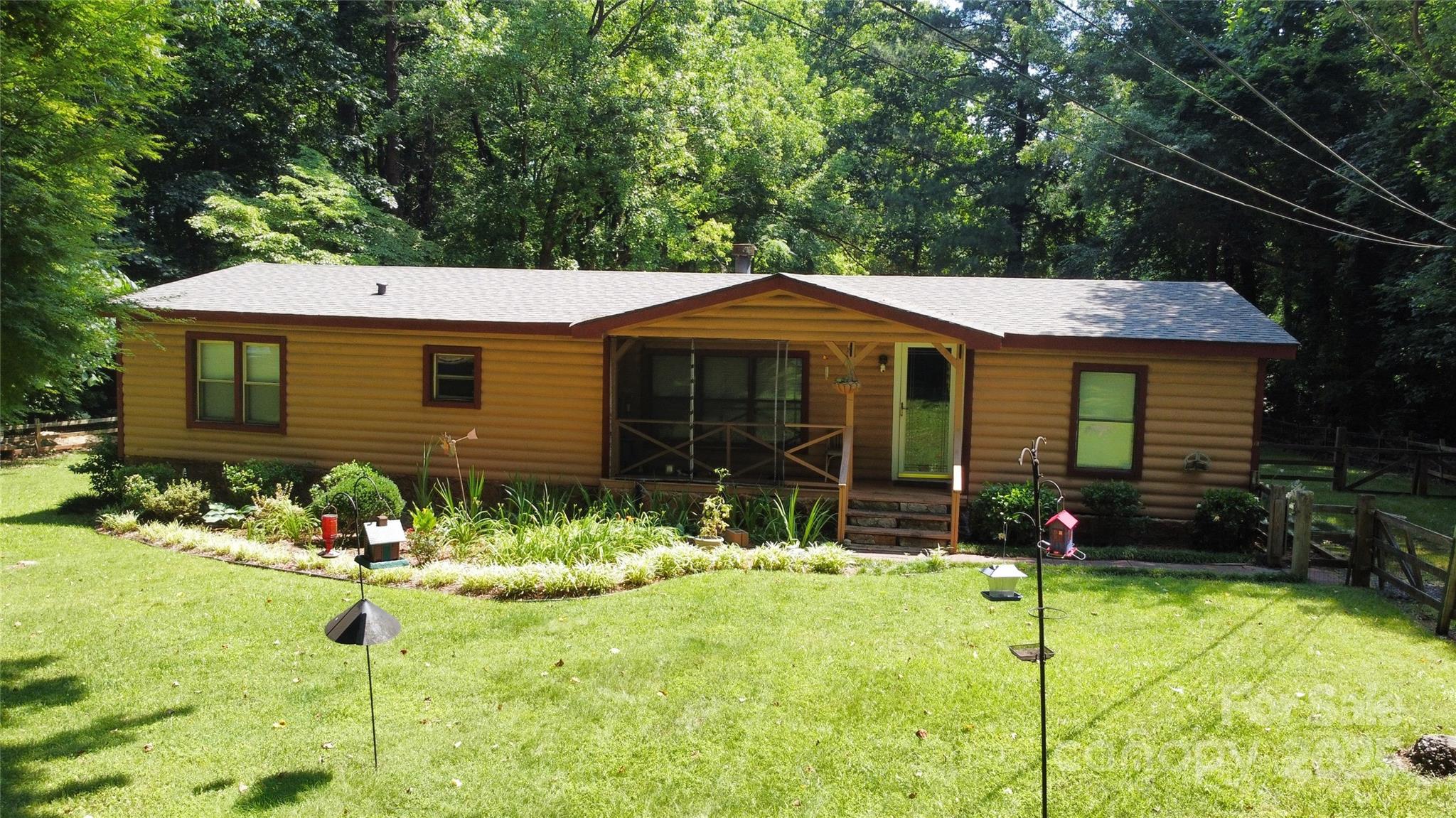 5832 Thompson Road Charlotte NC 28216