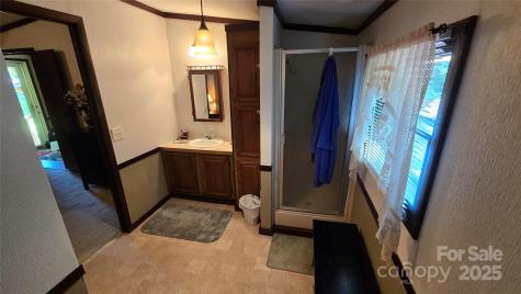 5832 Thompson Road Charlotte NC 28216