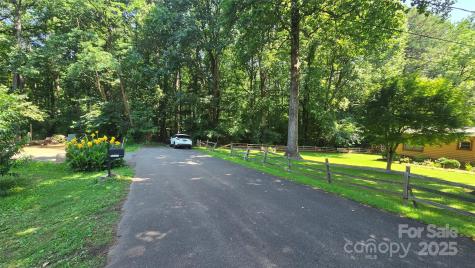 5832 Thompson Road Charlotte NC 28216