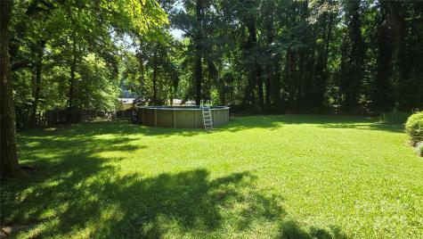 5832 Thompson Road Charlotte NC 28216