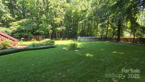 5832 Thompson Road Charlotte NC 28216