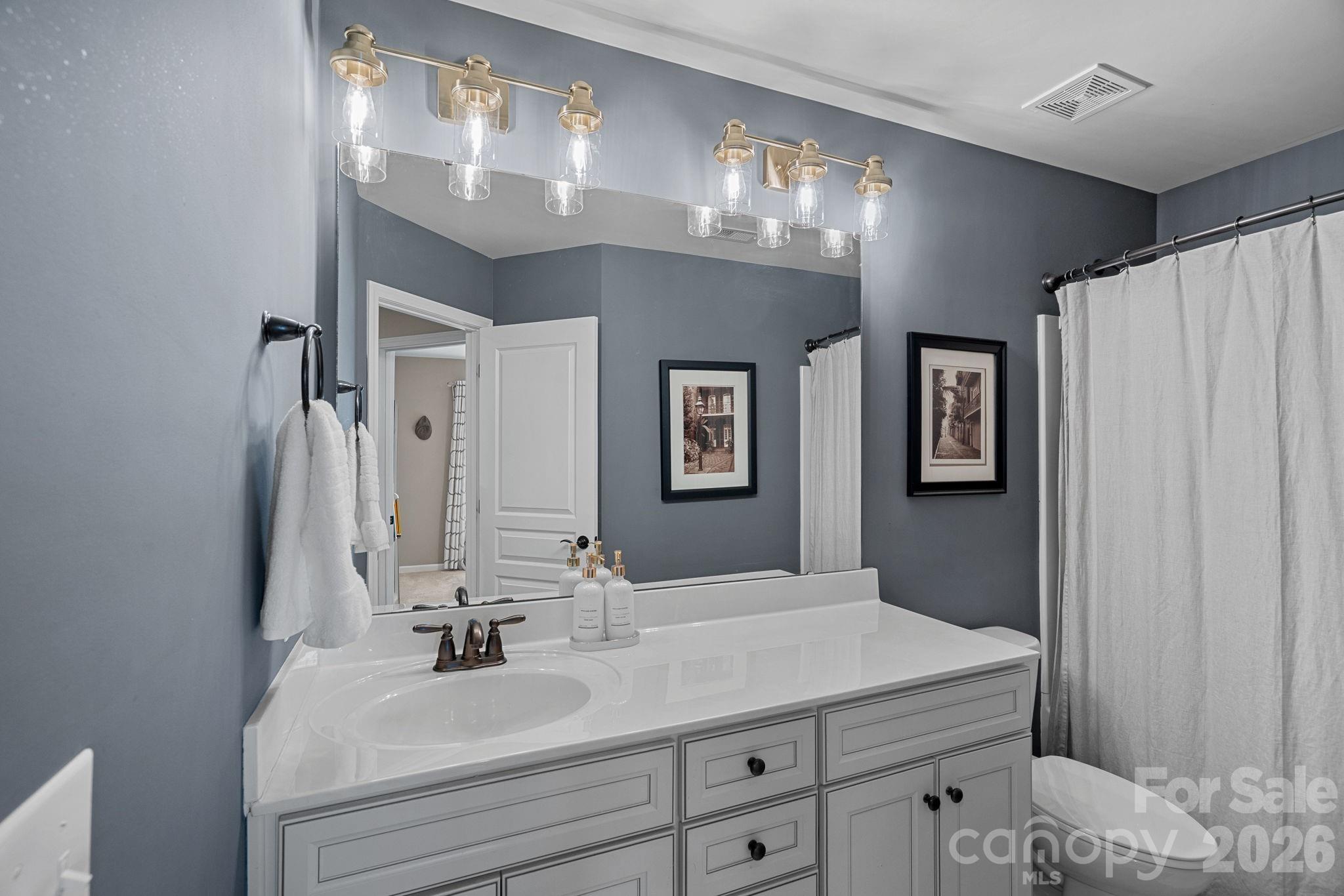 2207 Whitford Lane Charlotte NC 28210