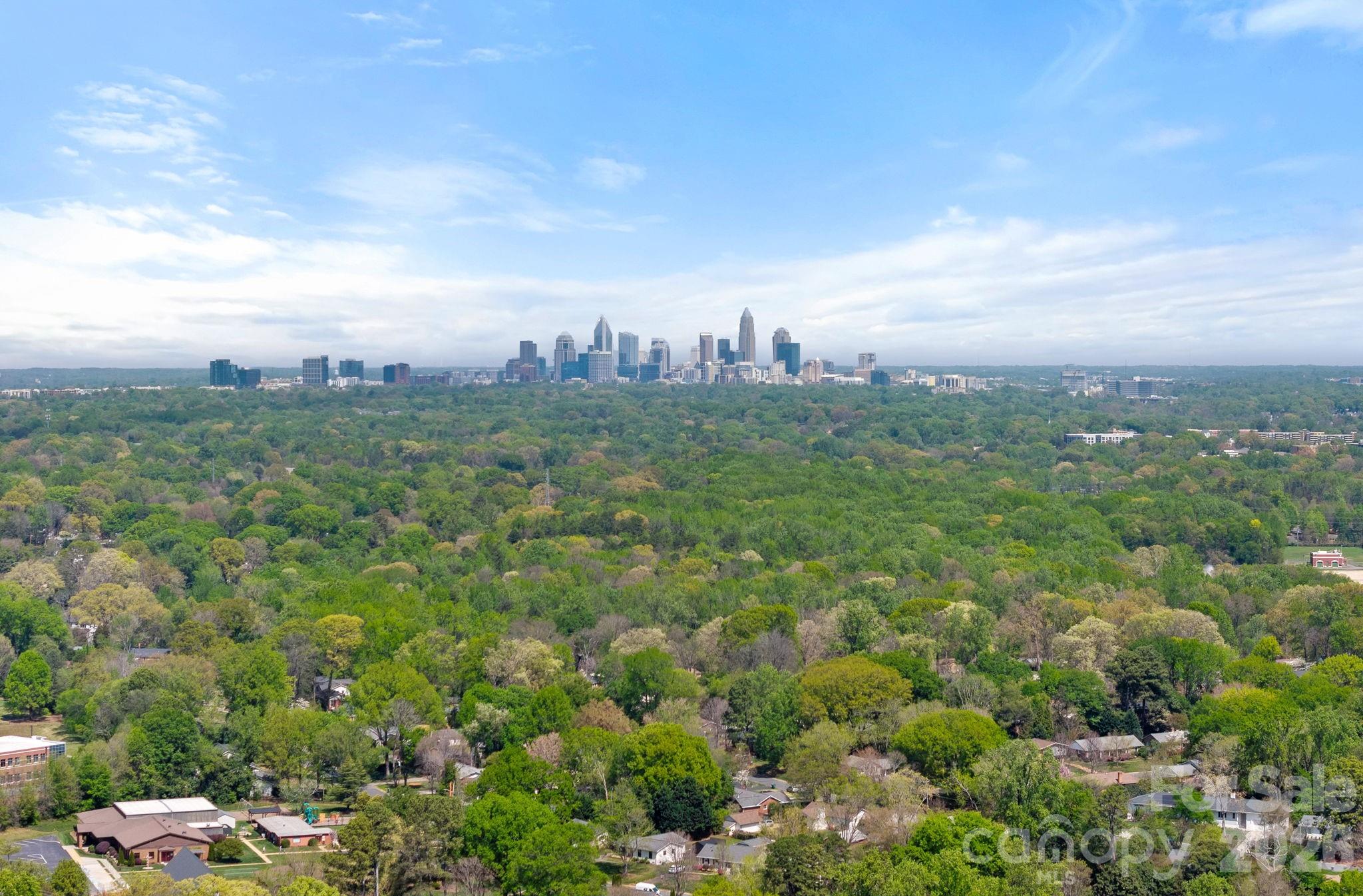 2207 Whitford Lane Charlotte NC 28210