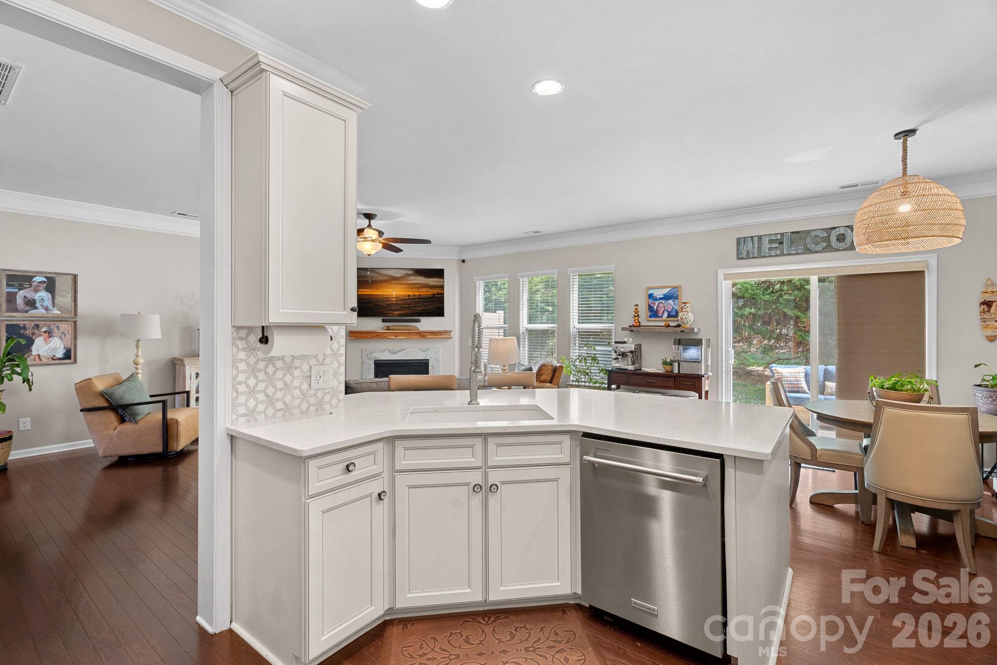 2207 Whitford Lane Charlotte NC 28210