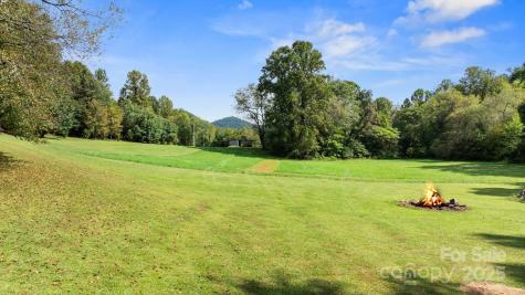 90 Wilds Cove Road Franklin NC 28734