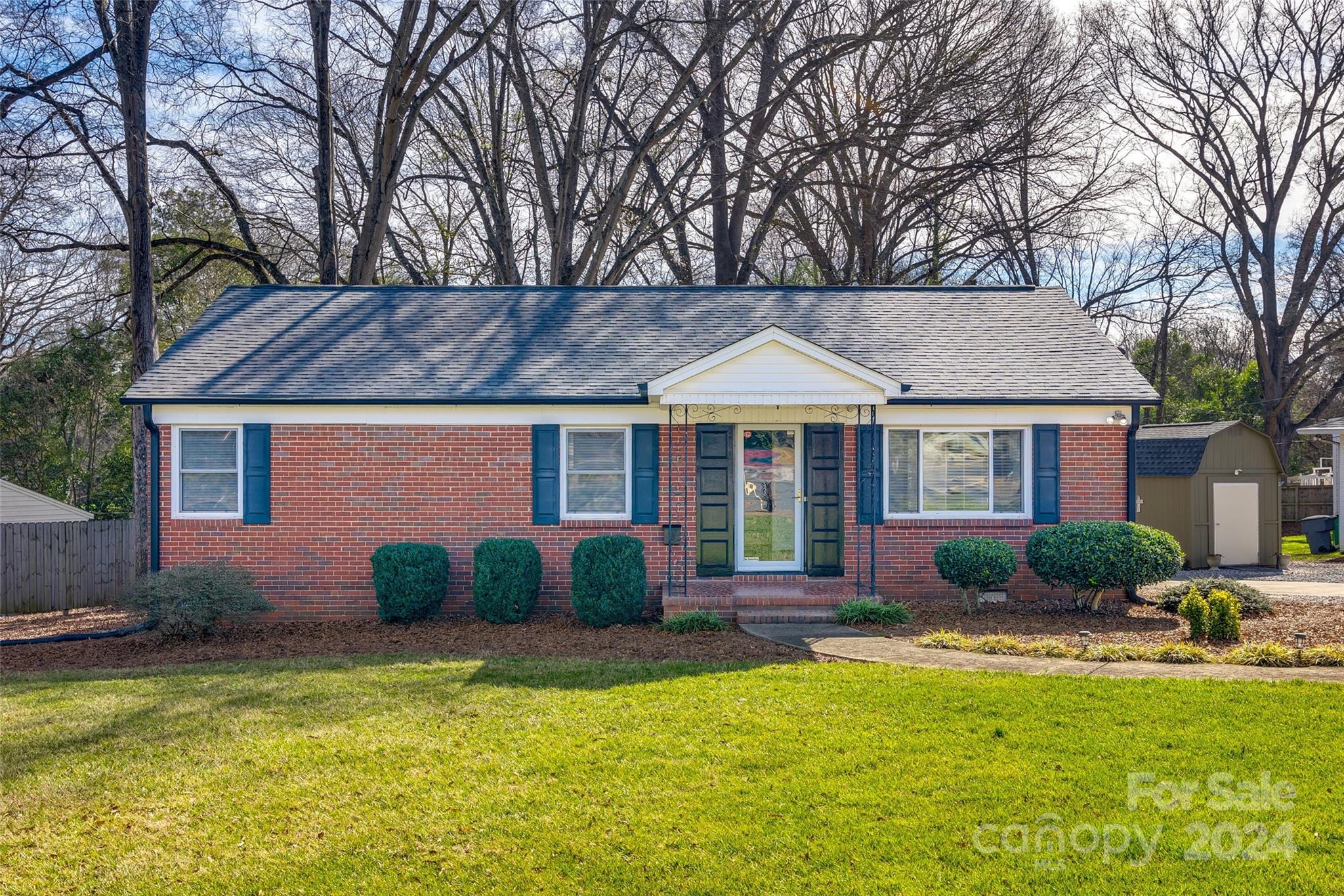 1200 E Woodlawn Road Charlotte NC 28209