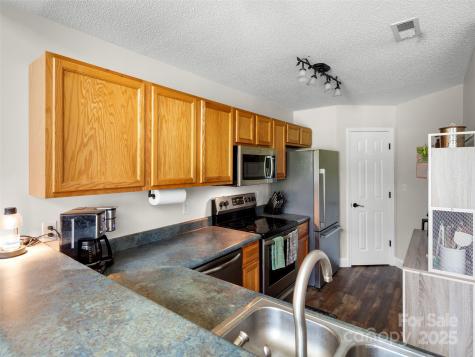 105 Farm Lane Mills River NC 28759