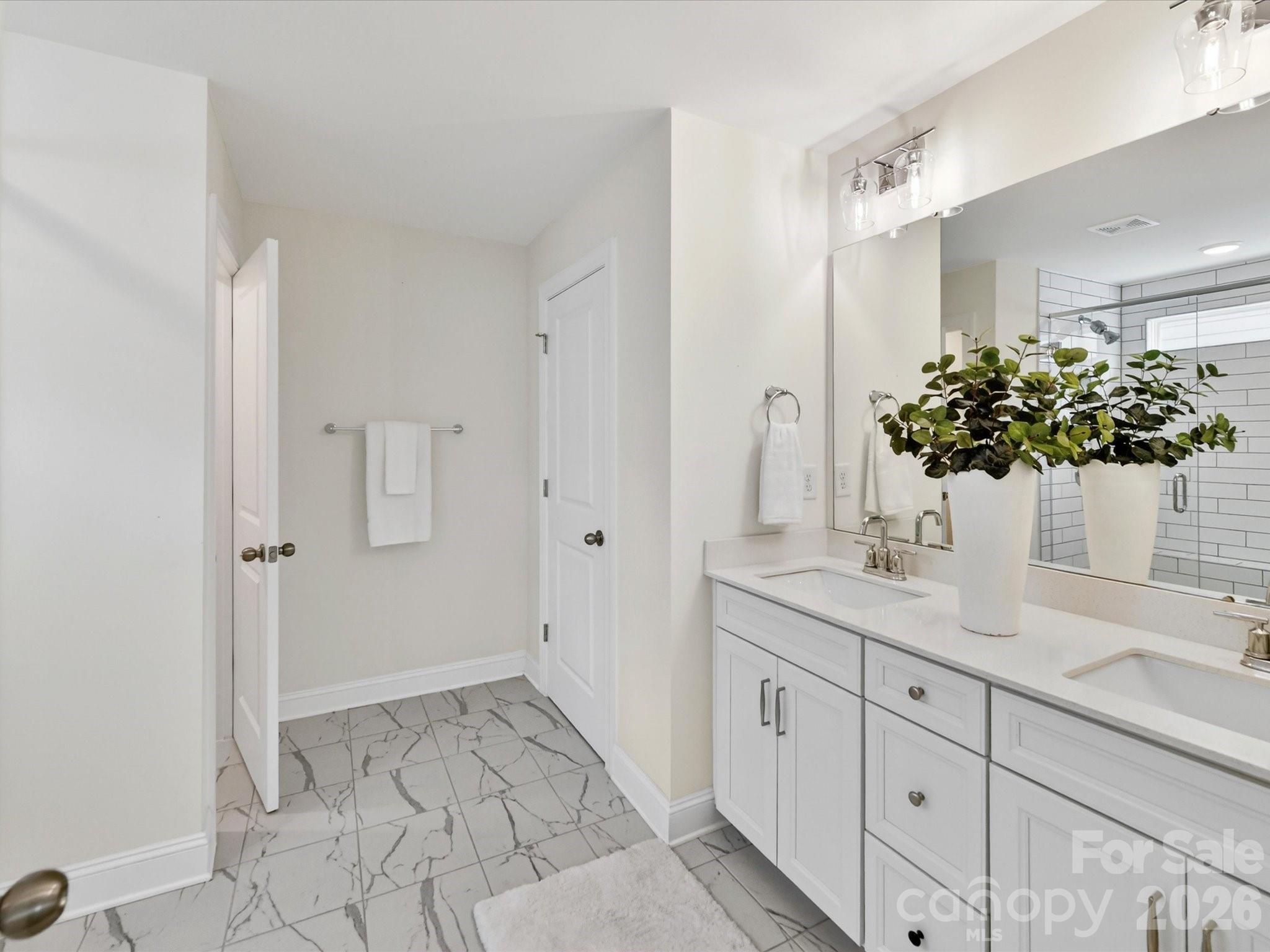 3869 Center Place Drive Harrisburg NC 28075