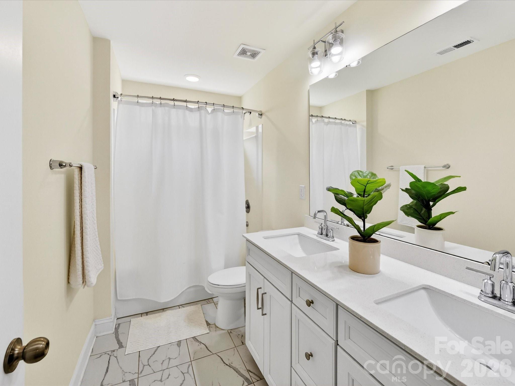3869 Center Place Drive Harrisburg NC 28075