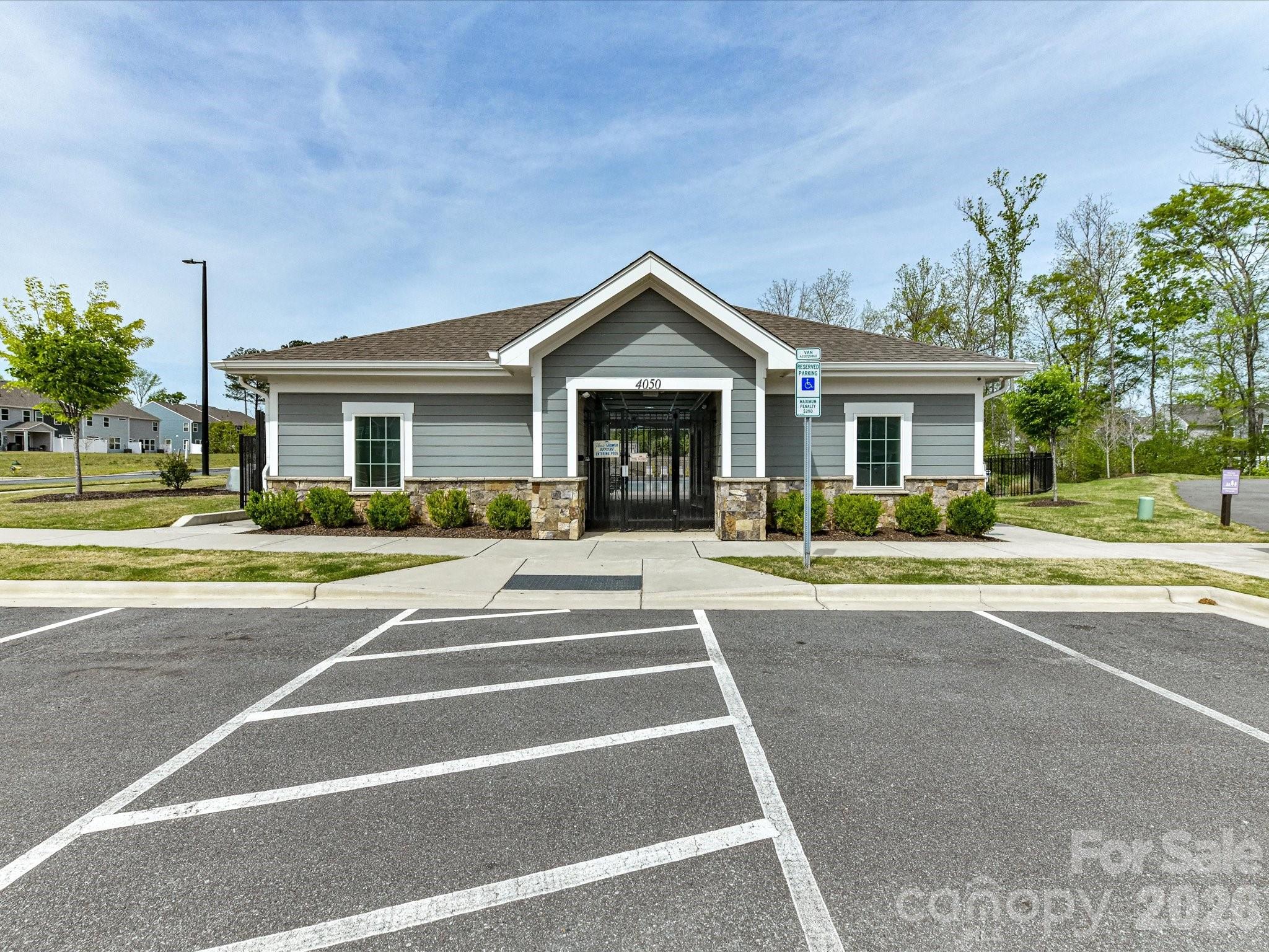 3869 Center Place Drive Harrisburg NC 28075