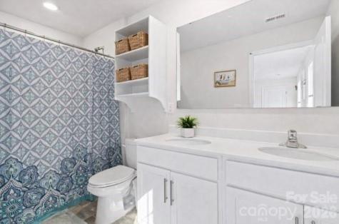 42 Benedict Lane Weaverville NC 28787