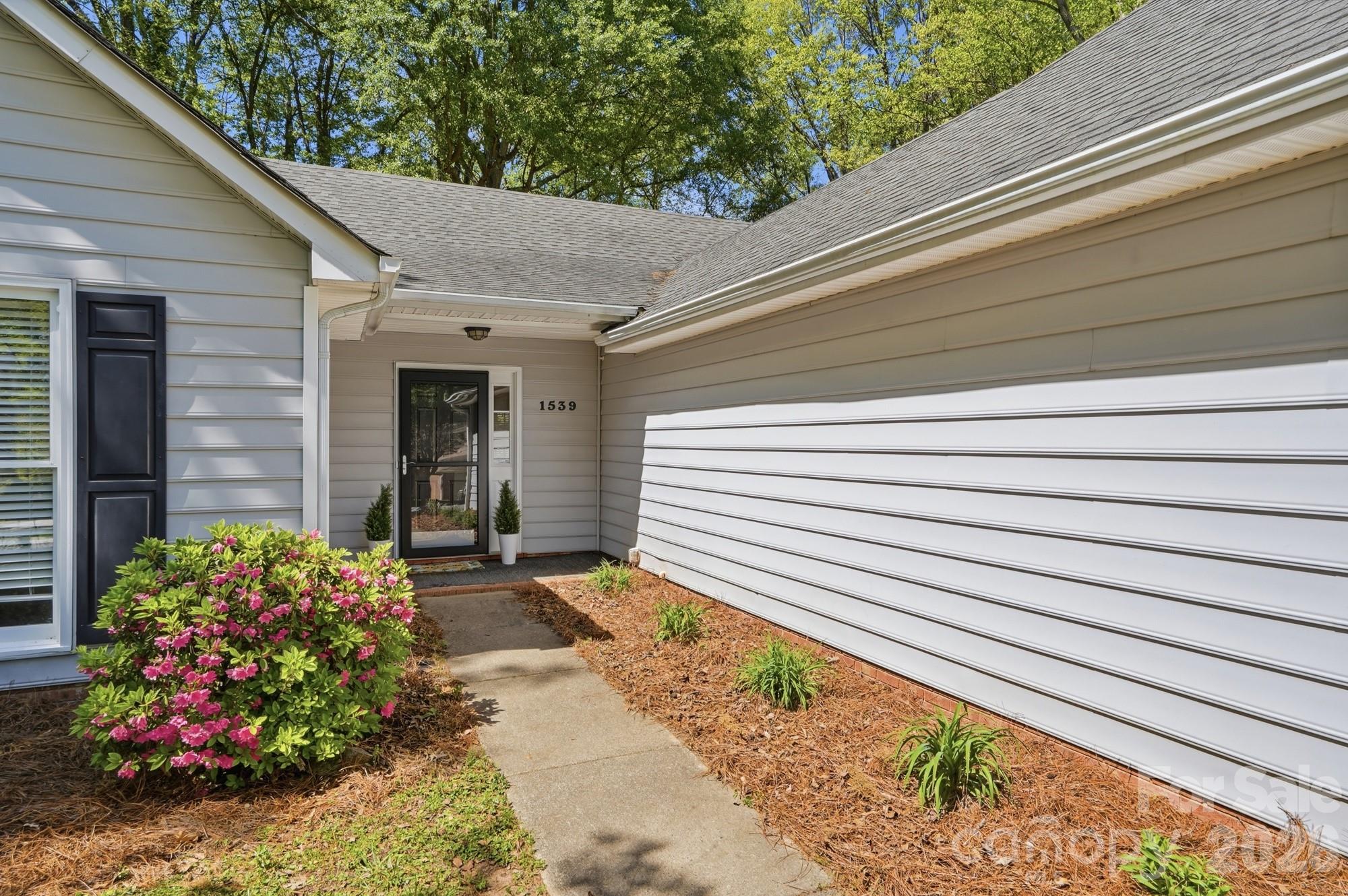 1539 Bear Mountain Road Charlotte NC 28214