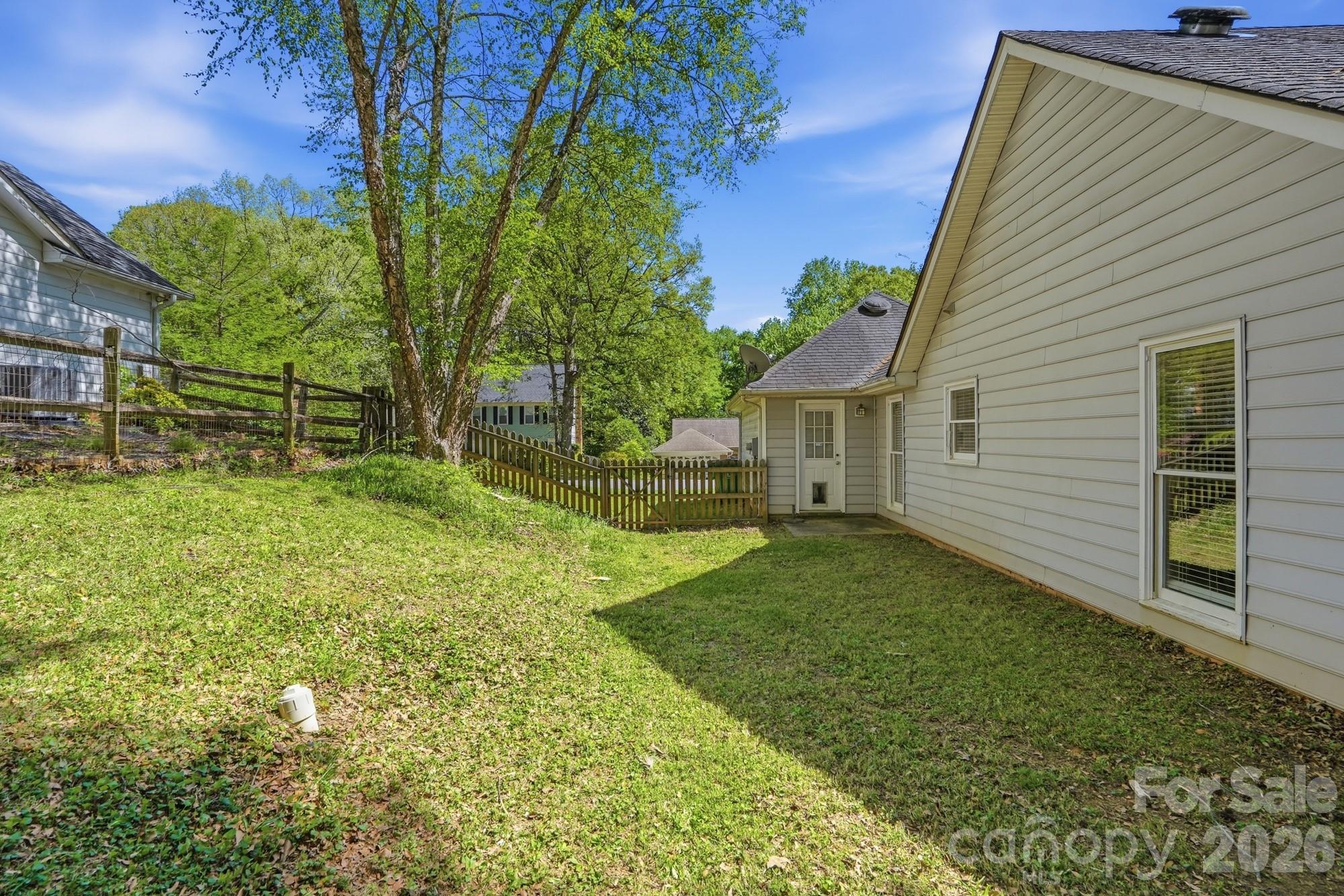 1539 Bear Mountain Road Charlotte NC 28214