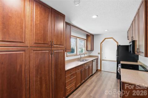 207 Wood Dale Drive Hendersonville NC 28791