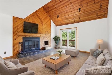 207 Wood Dale Drive Hendersonville NC 28791
