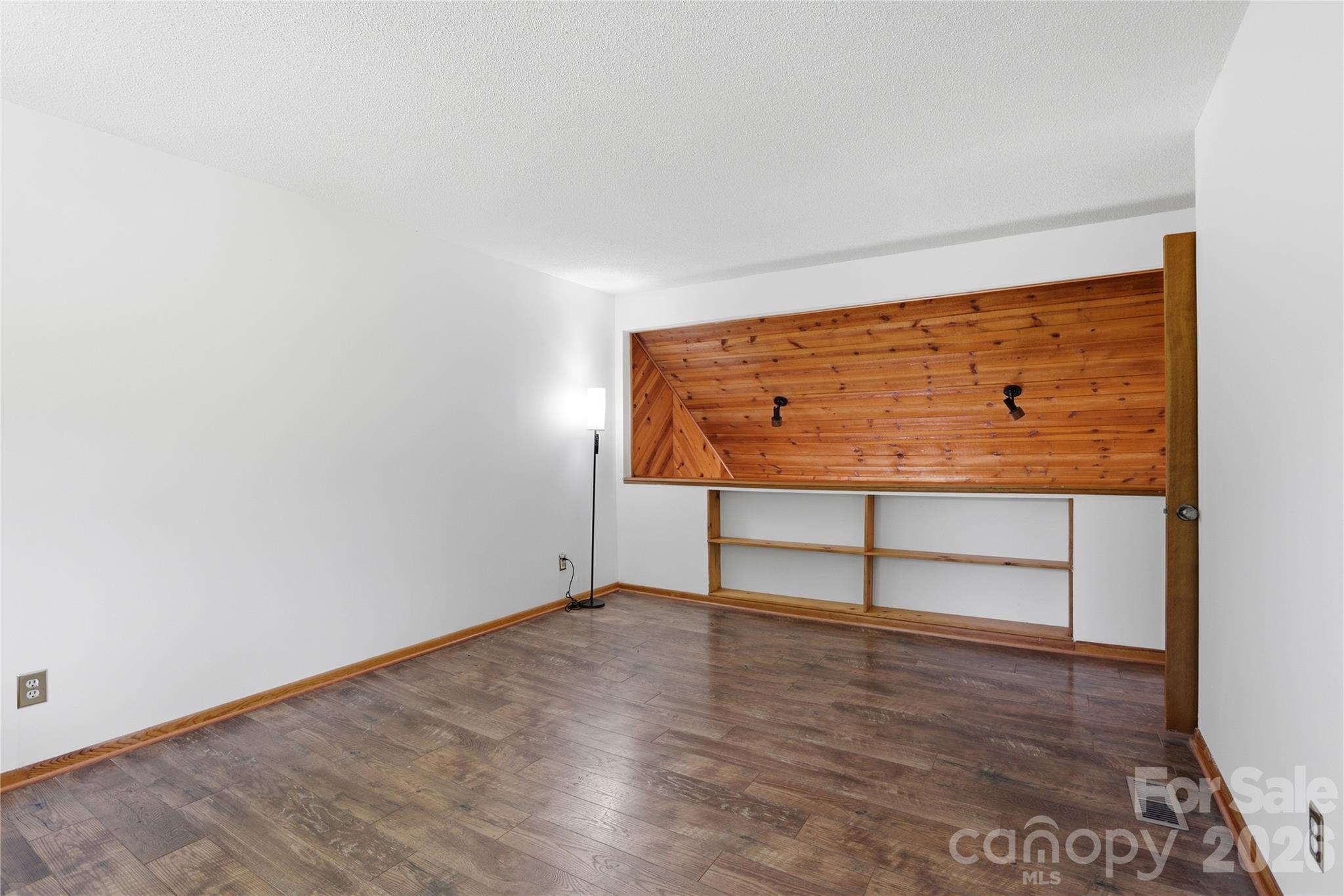207 Wood Dale Drive Hendersonville NC 28791