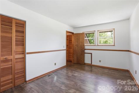 207 Wood Dale Drive Hendersonville NC 28791