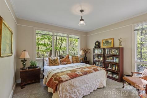 21 Laurel Wood Court Sapphire NC 28774
