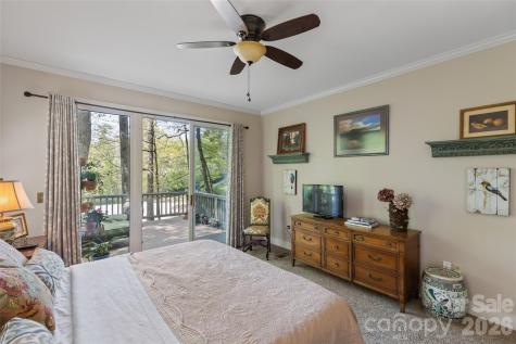21 Laurel Wood Court Sapphire NC 28774