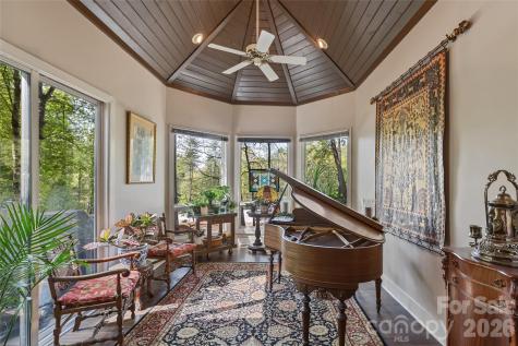 21 Laurel Wood Court Sapphire NC 28774