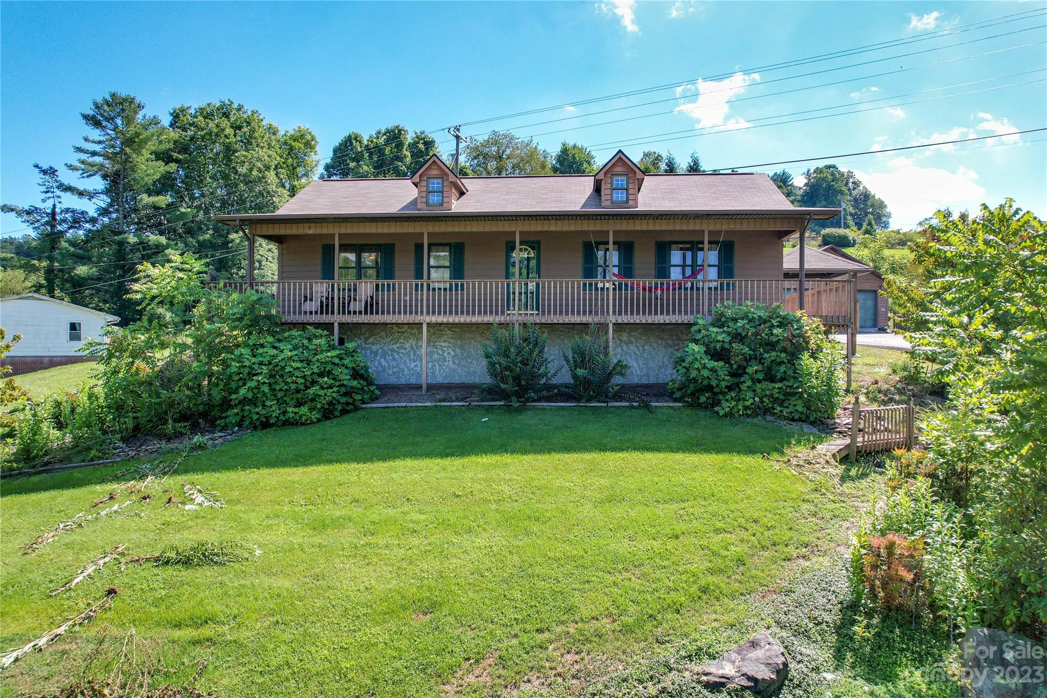 29 Stillwater Springs Road Burnsville NC 28714