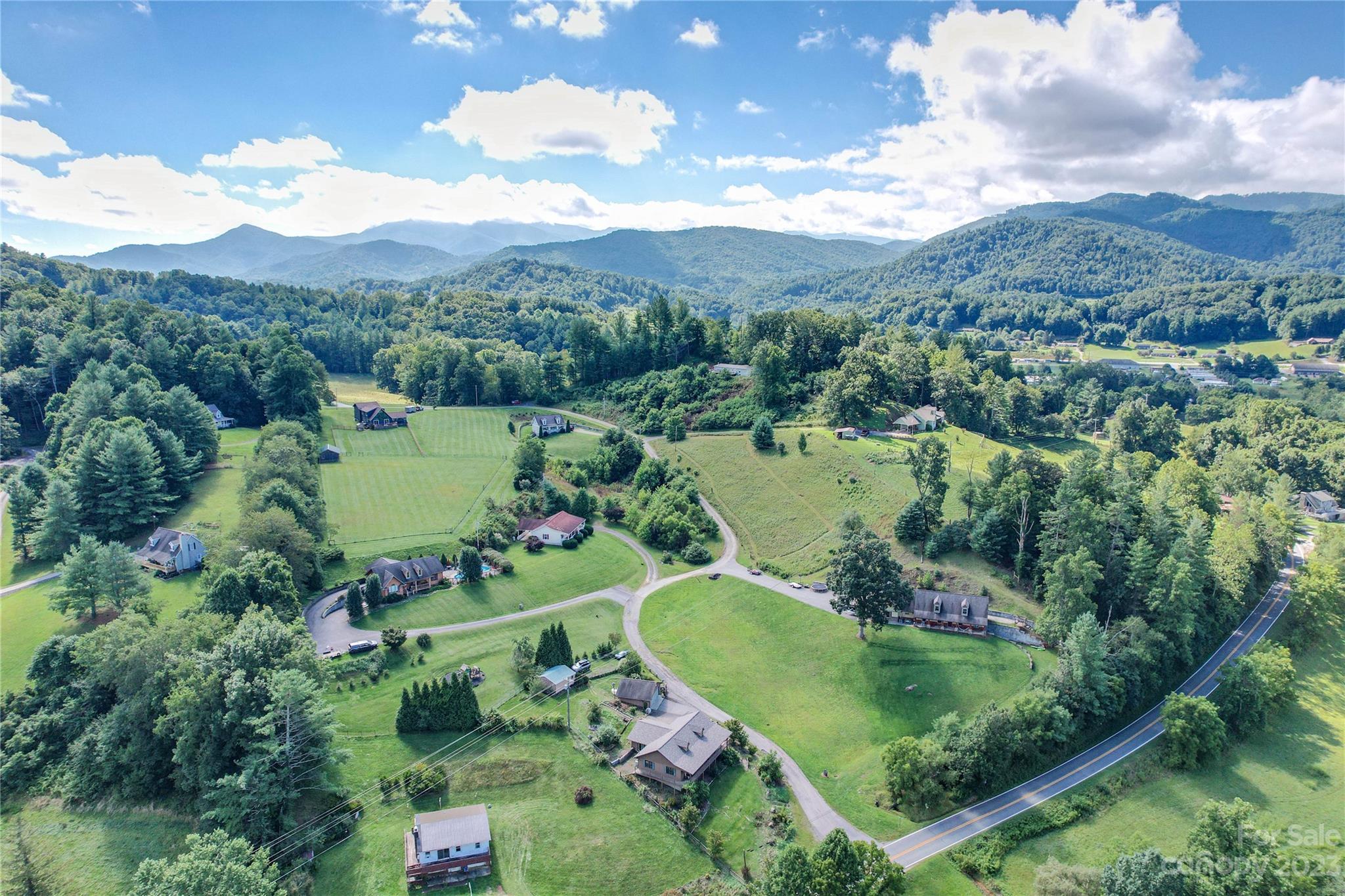 29 Stillwater Springs Road Burnsville NC 28714