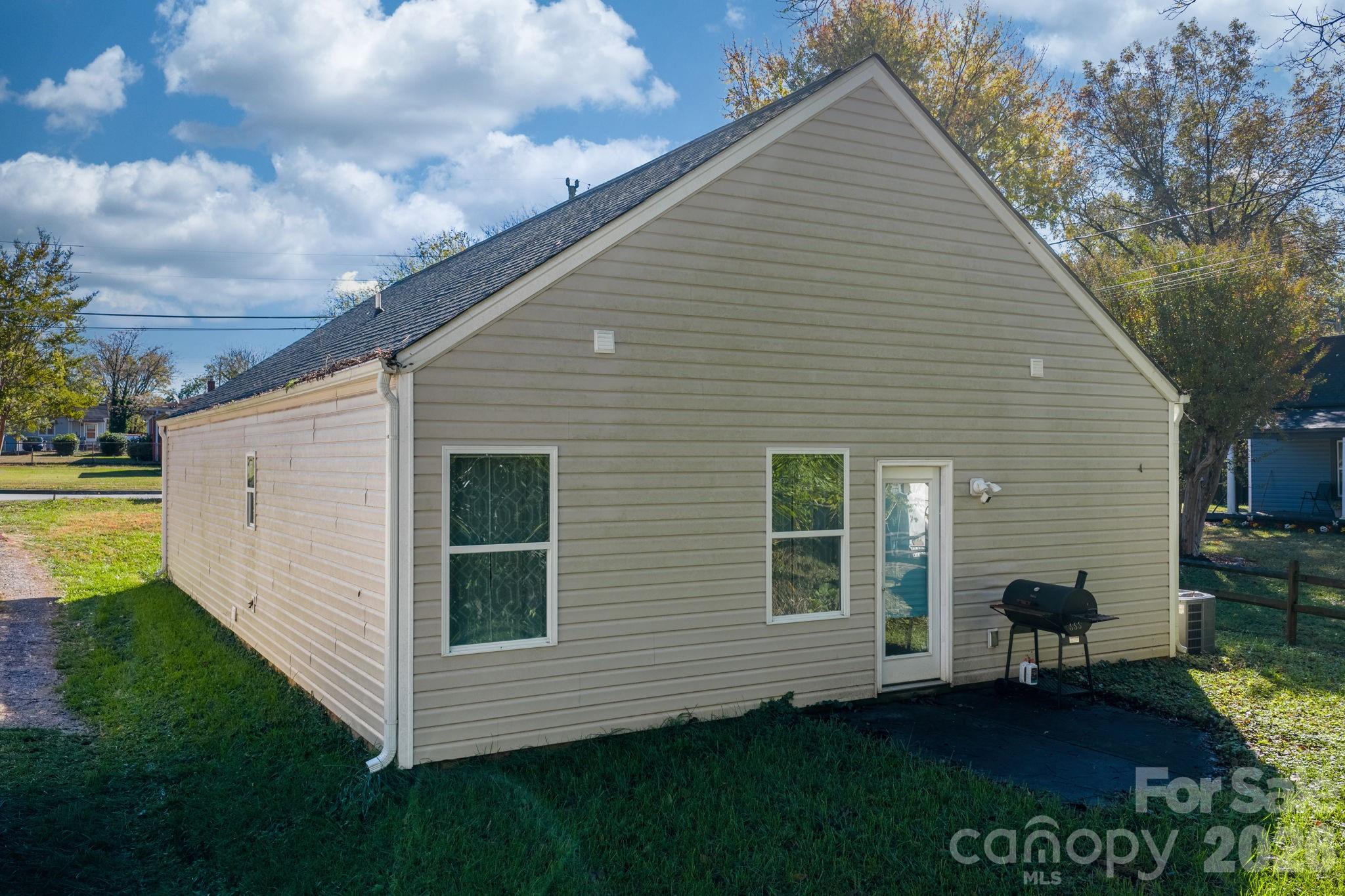 402 2nd Street SW Hickory NC 28602