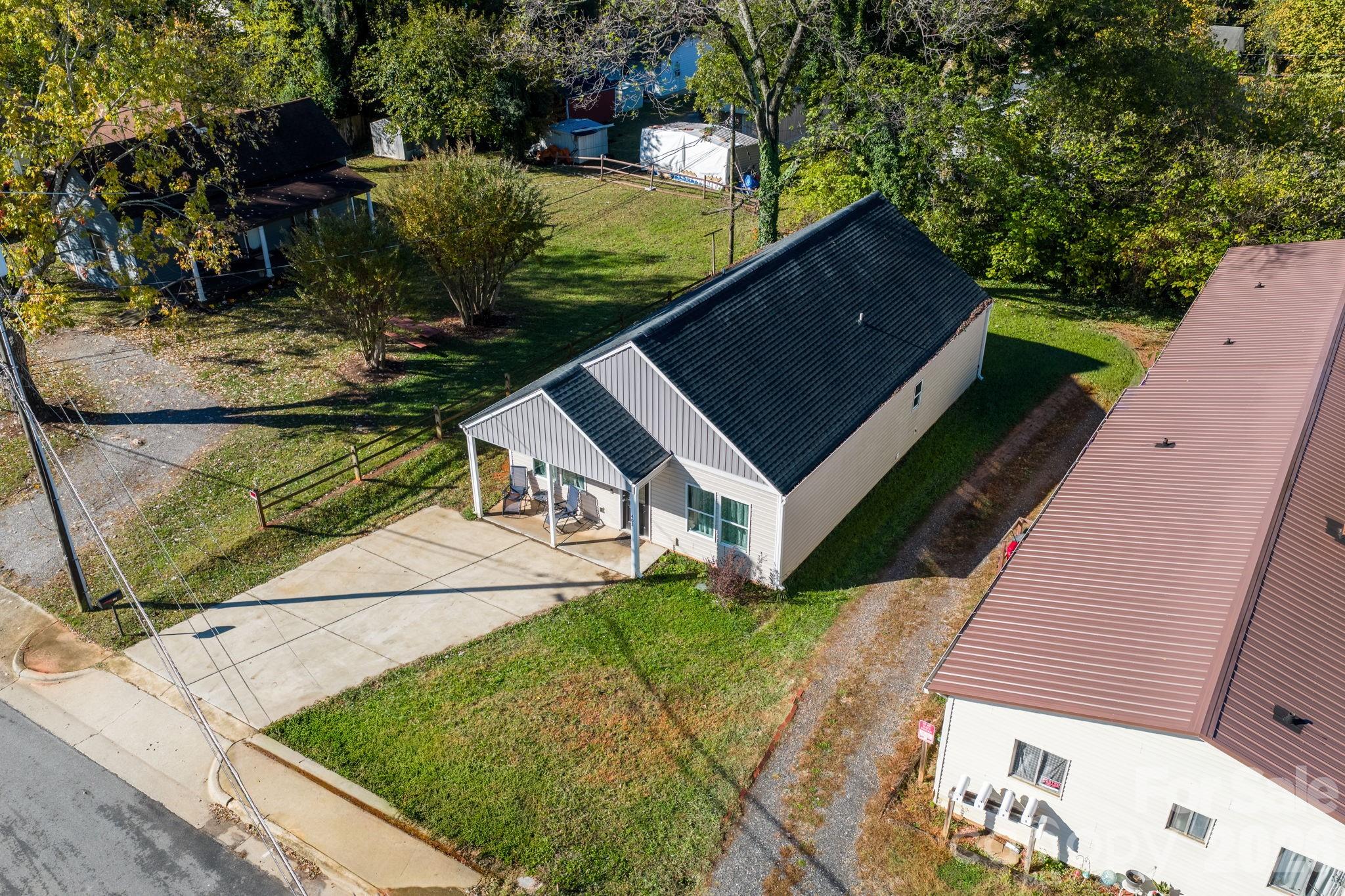 402 2nd Street SW Hickory NC 28602