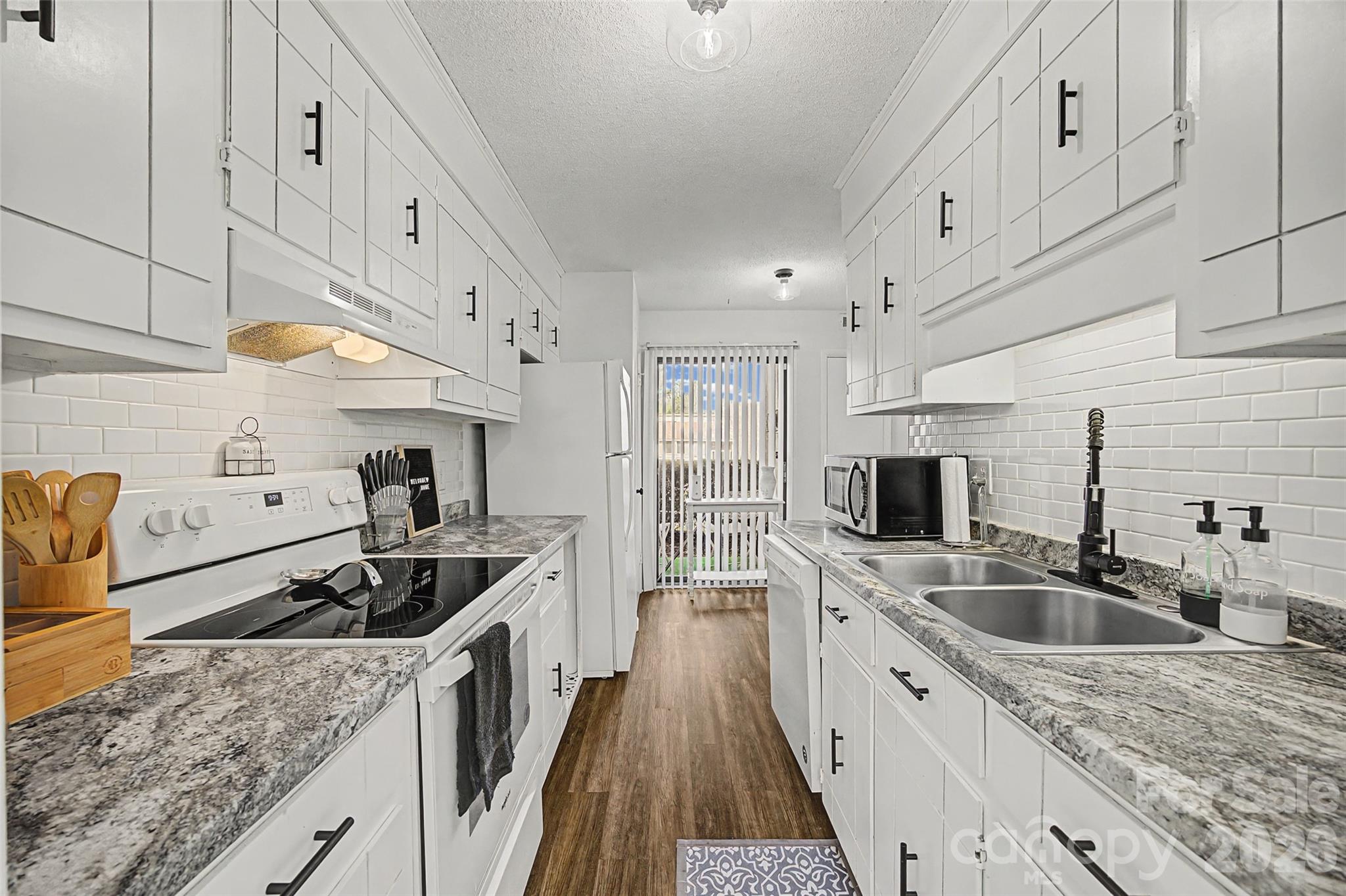 7911 Charter Oak Lane Charlotte NC 28226