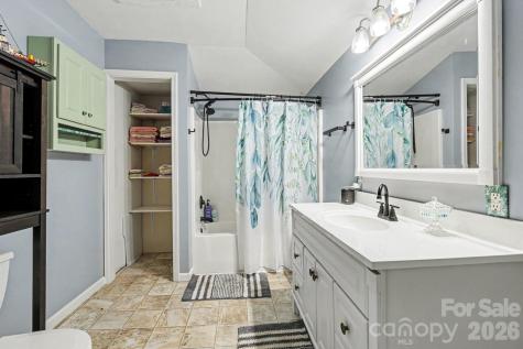 148 S Davie Drive Mocksville NC 27028