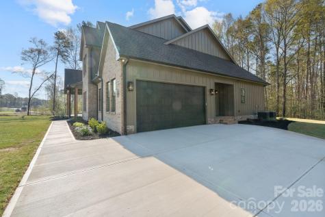 568 Longleaf Pine Lane Clover SC 29710