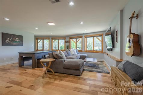 8745 Lake James Road Nebo NC 28761