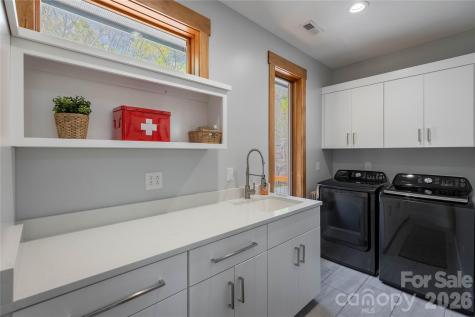 8745 Lake James Road Nebo NC 28761
