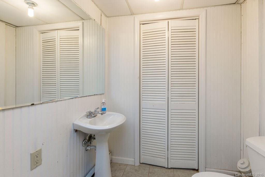 73 Starnes Cove Road Asheville NC 28806