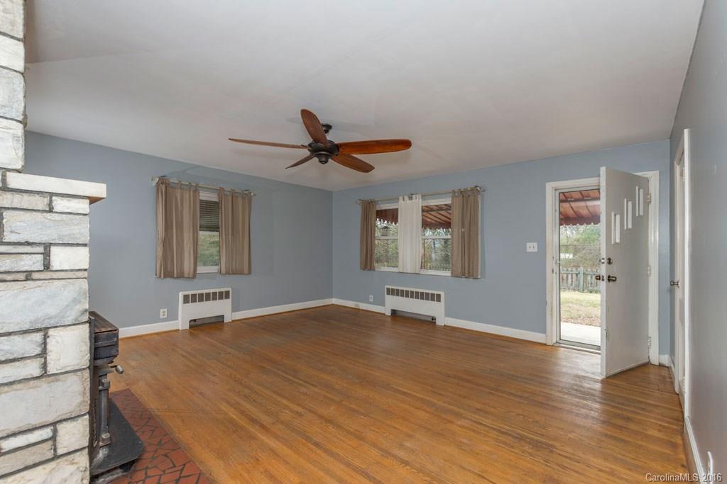73 Starnes Cove Road Asheville NC 28806