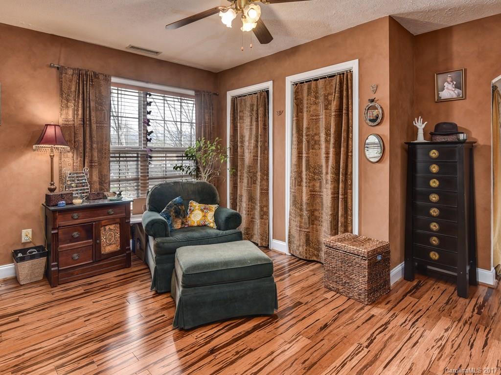 61 Dillingham Road Asheville NC 28805