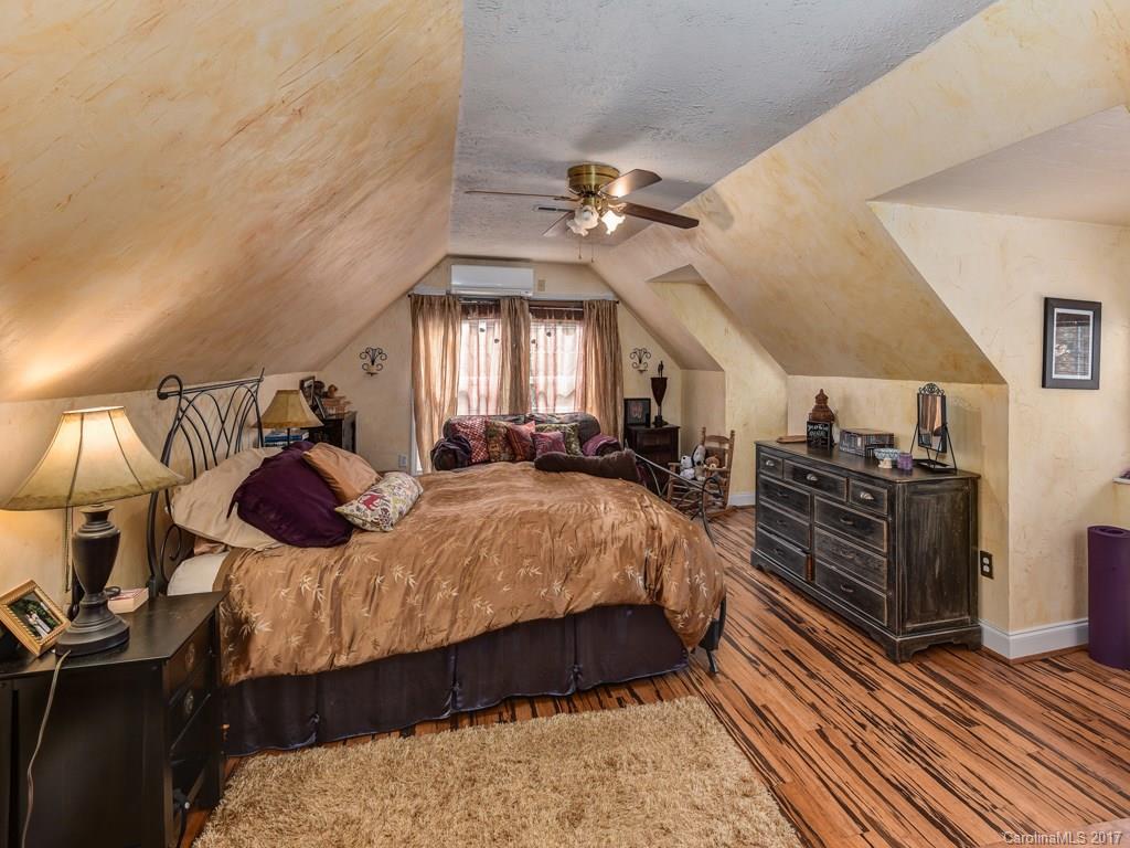 61 Dillingham Road Asheville NC 28805