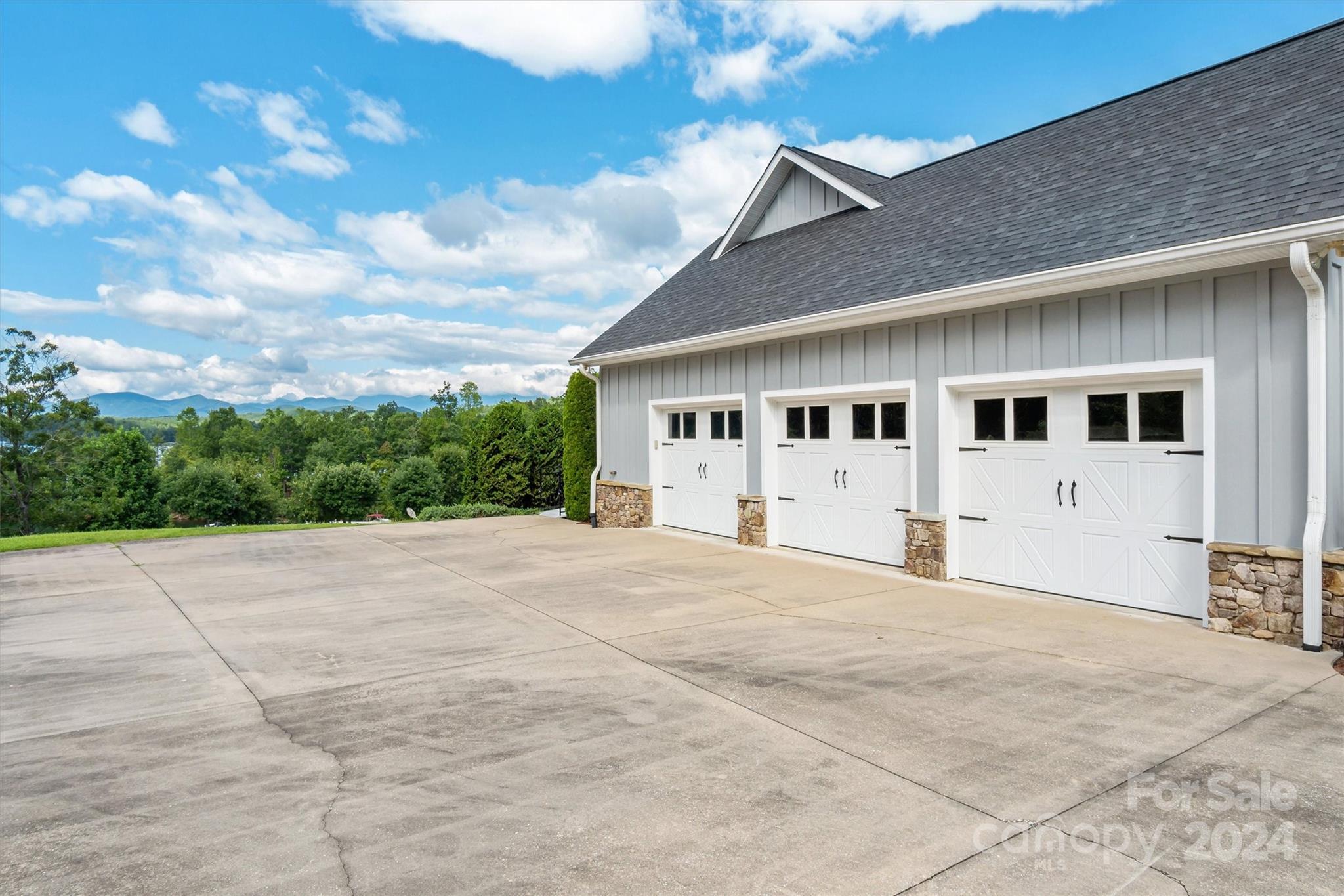 173 Mount Mitchell View Court Nebo NC 28761