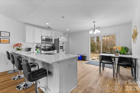 4117 Colebrook Road Charlotte NC 28215